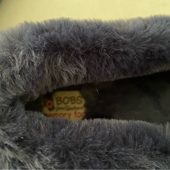 SKECHERS BOBS WOMENS SLIPPERS“Too Cozy Movie Night” Raining Cats and Dogs Design - Picture 6 of 9